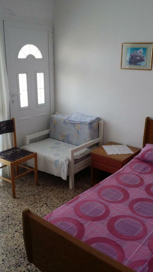 Grigorios Apartments Vrasná Екстериор снимка