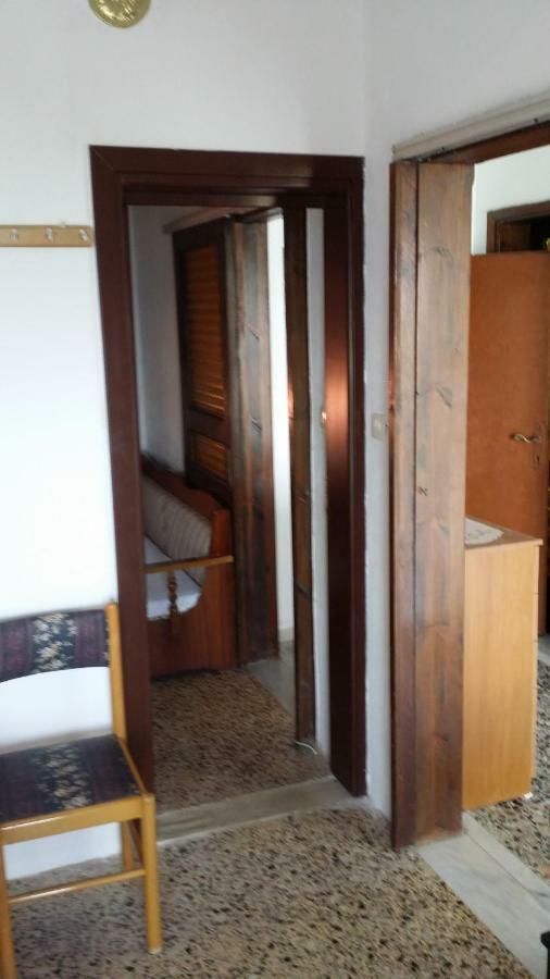 Grigorios Apartments Vrasná Екстериор снимка