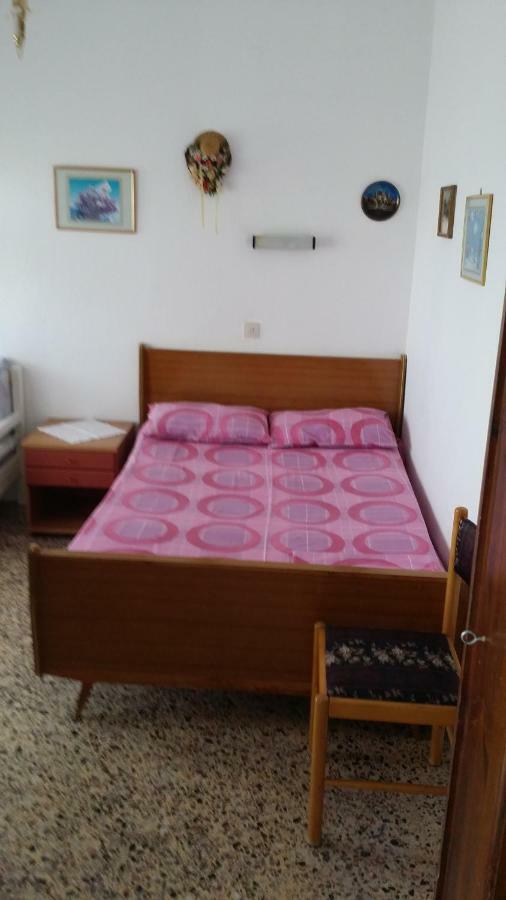 Grigorios Apartments Vrasná Екстериор снимка