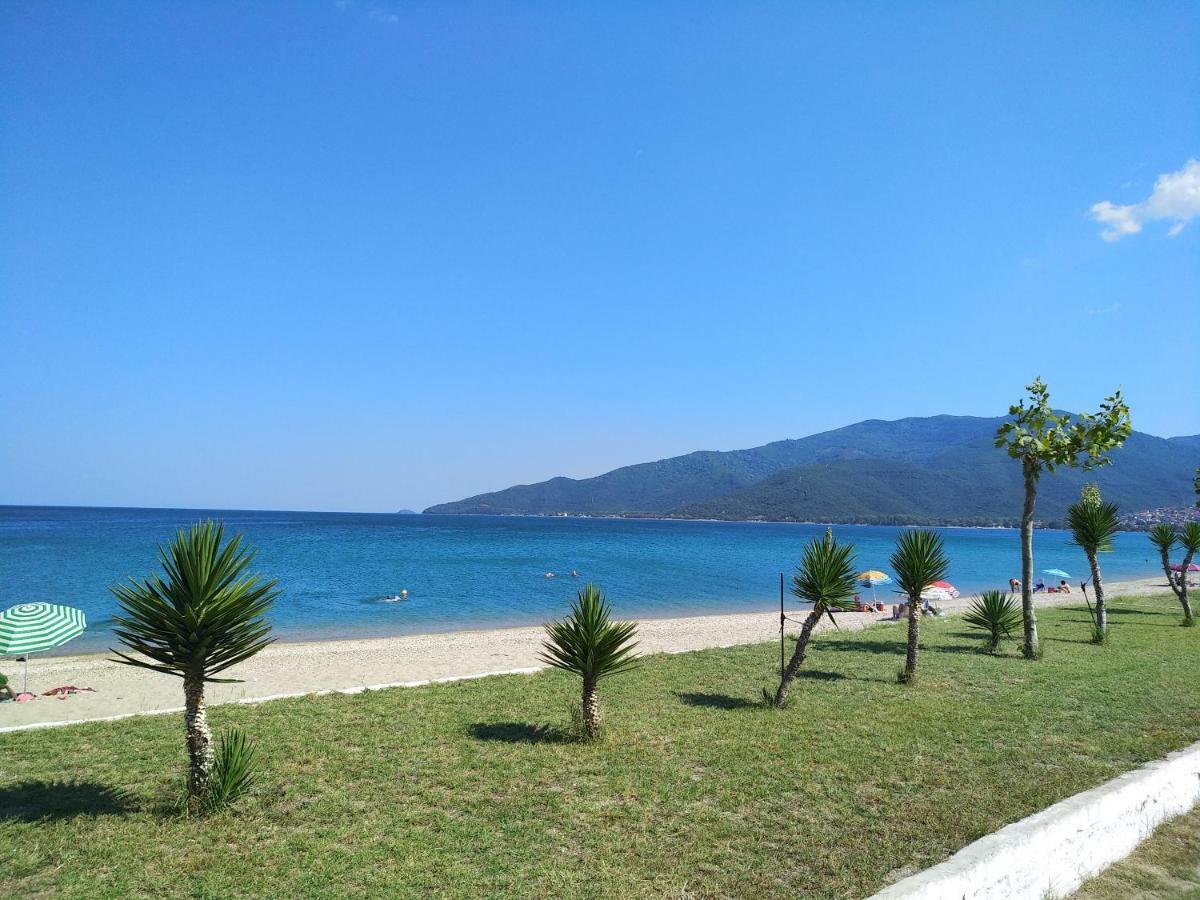 Grigorios Apartments Vrasná Екстериор снимка