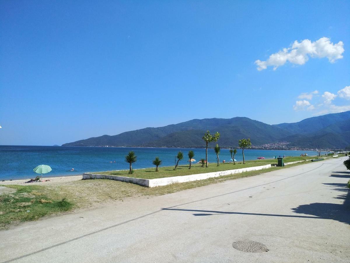 Grigorios Apartments Vrasná Екстериор снимка