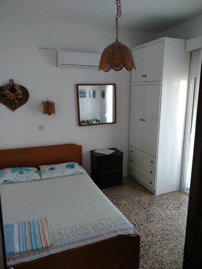 Grigorios Apartments Vrasná Екстериор снимка