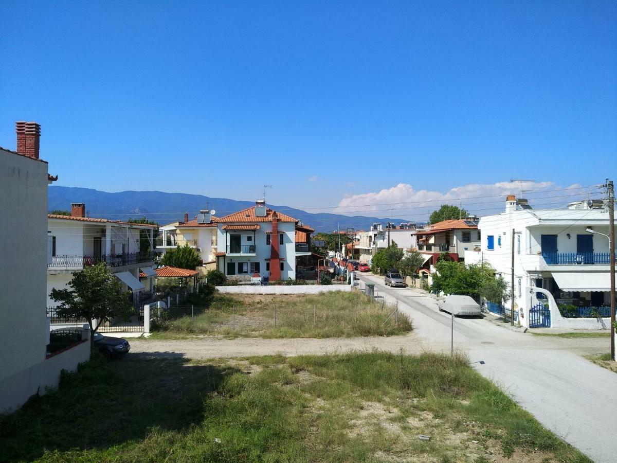 Grigorios Apartments Vrasná Екстериор снимка